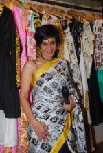 Mandira Bedi at Atosa in Khar, Mumbai on 20th March 2012 (42).JPG